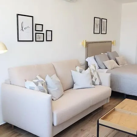 24 H Self Check-in Vistas Al Mar *